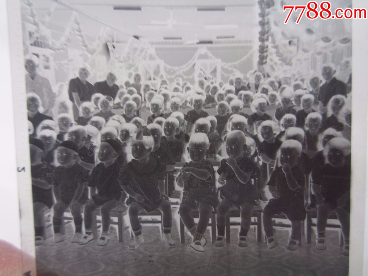 60年代-----幼儿园老底片3件【6.2x6厘米】