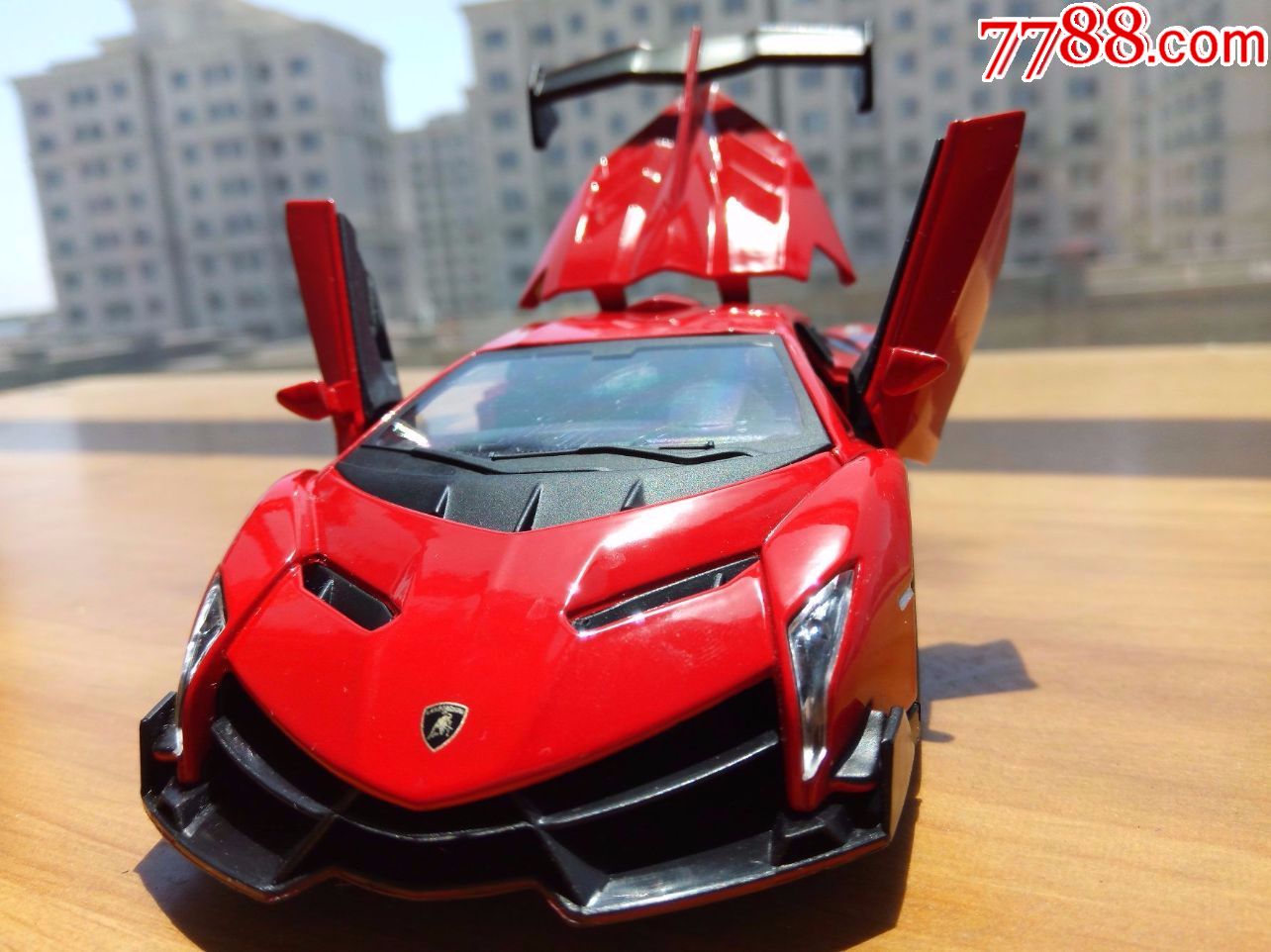 兰博基尼,经典跑车,限量版,铁质材质,车长15.5厘米,全品,10品