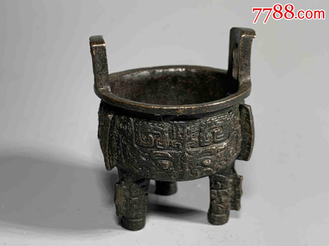 仿古小铜鼎