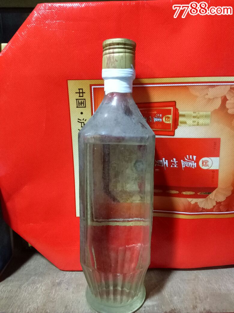 7瓶洮儿河白酒品如图94年500ml50度