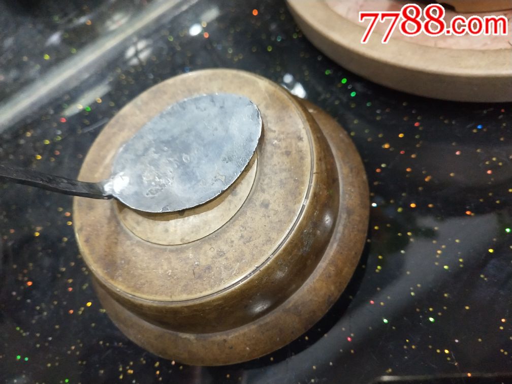 银香灰压产,重25克左右