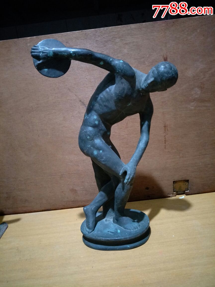 超大,铜雕塑,扔铁饼的人