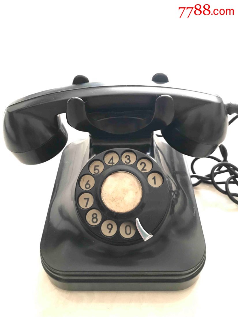 1975年台式老电话