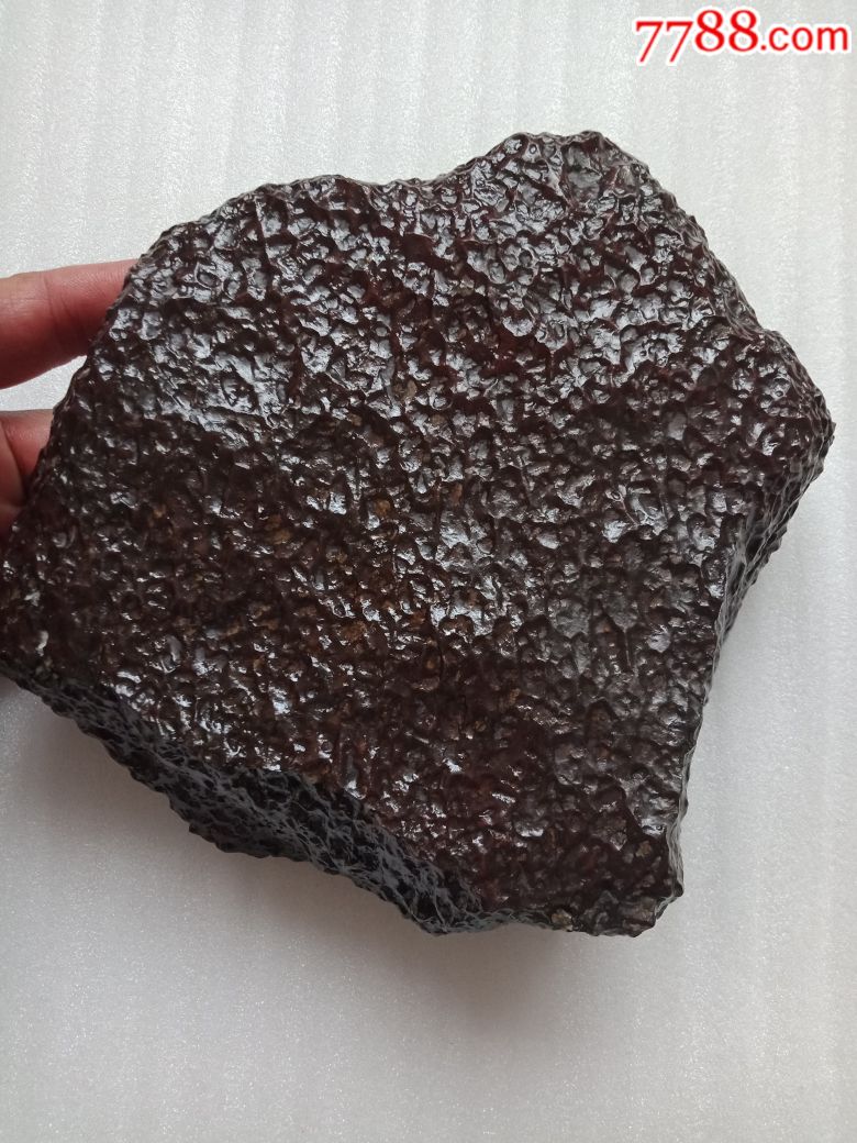 新疆橄榄陨石精品