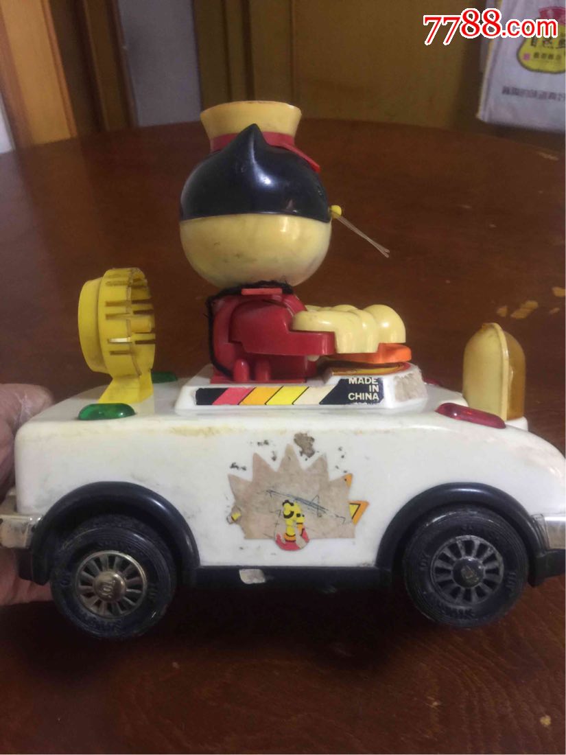 黑猫警长警车