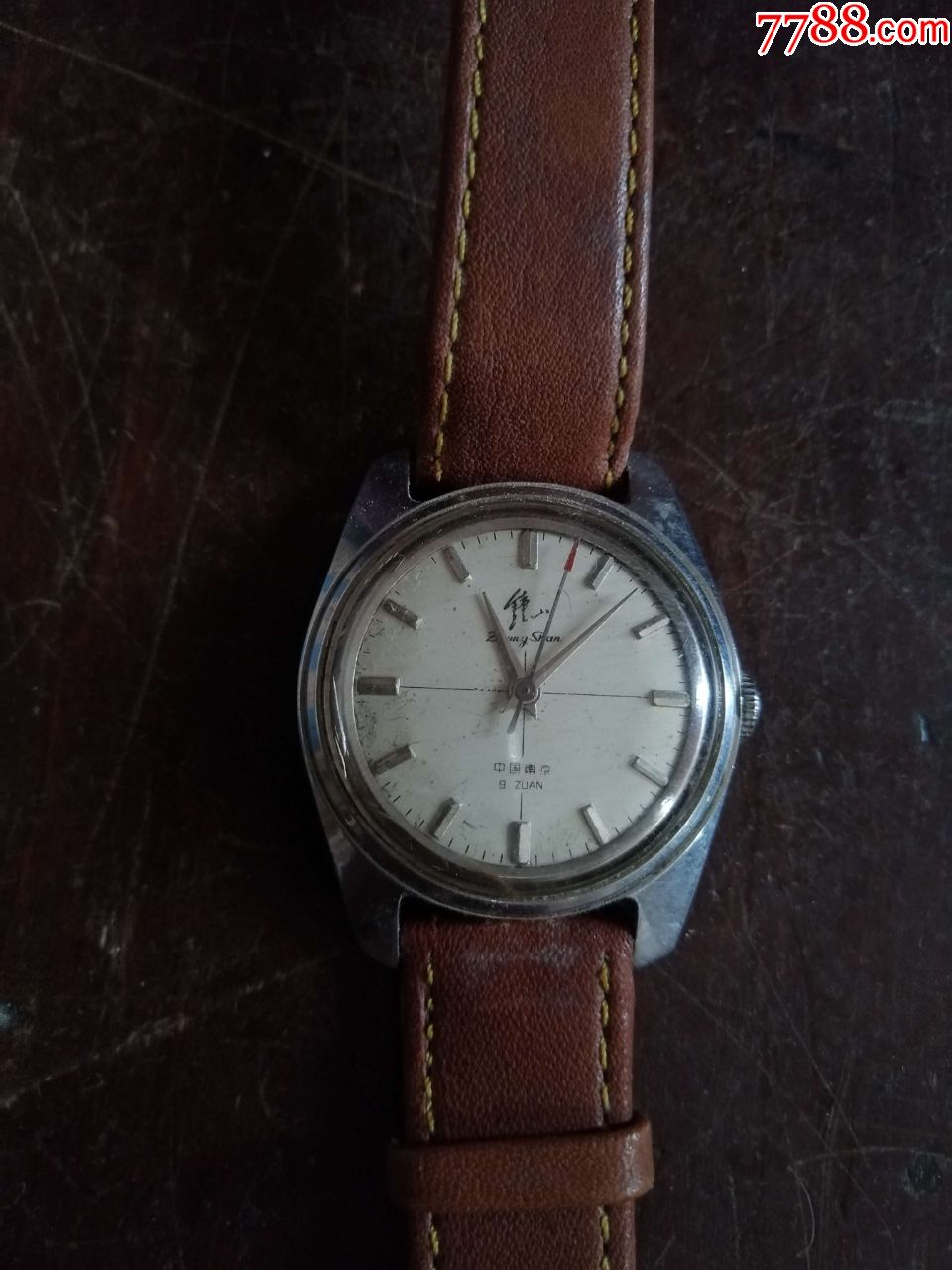 70年代中国钟山手表