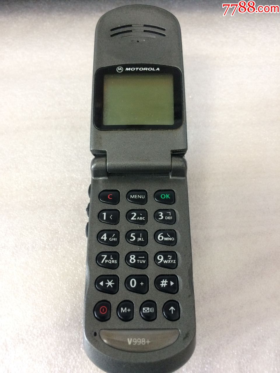 一台经典收藏摩托罗拉v998 翻盖手机