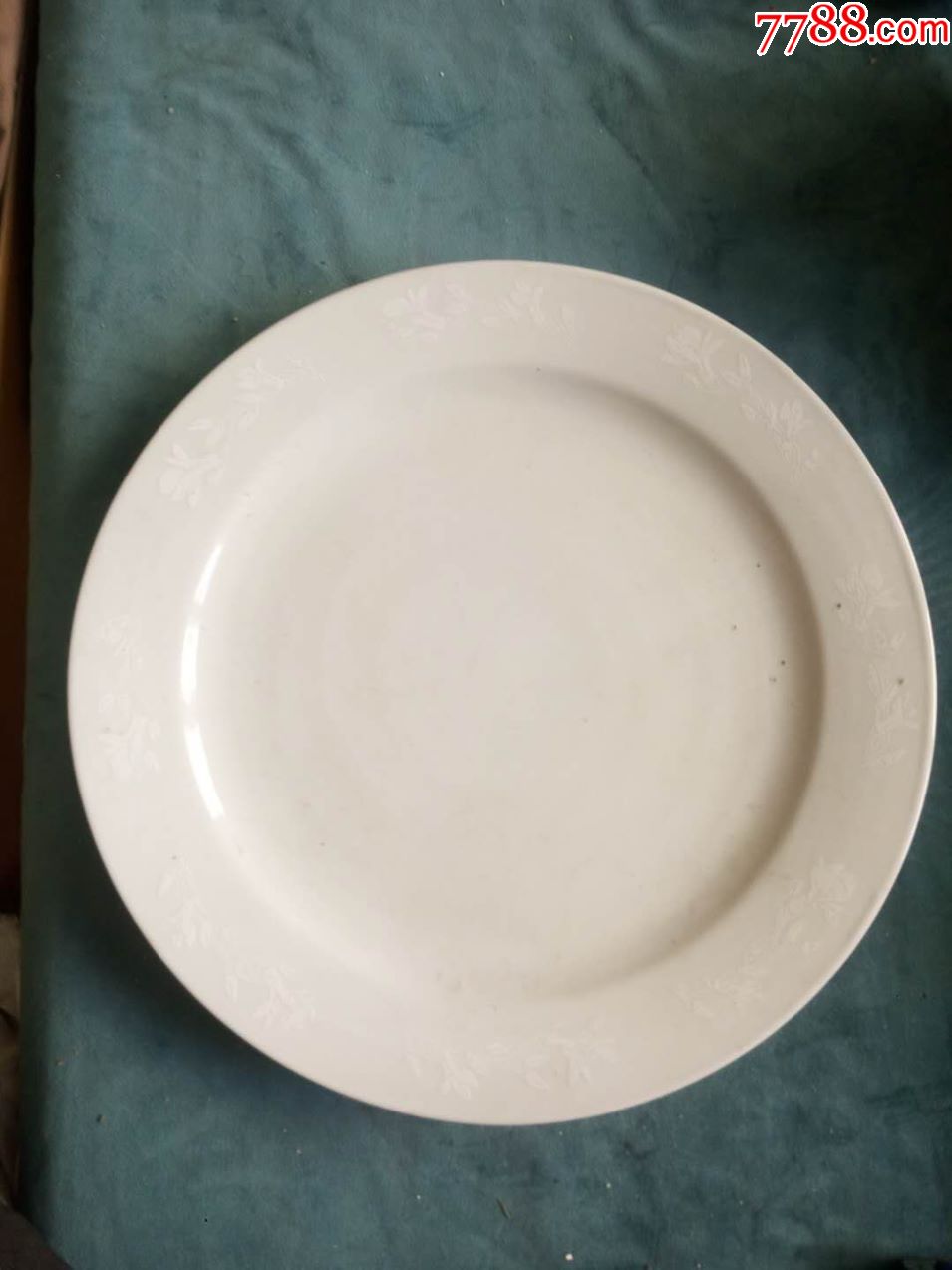 大尺寸堆白盘子(m)