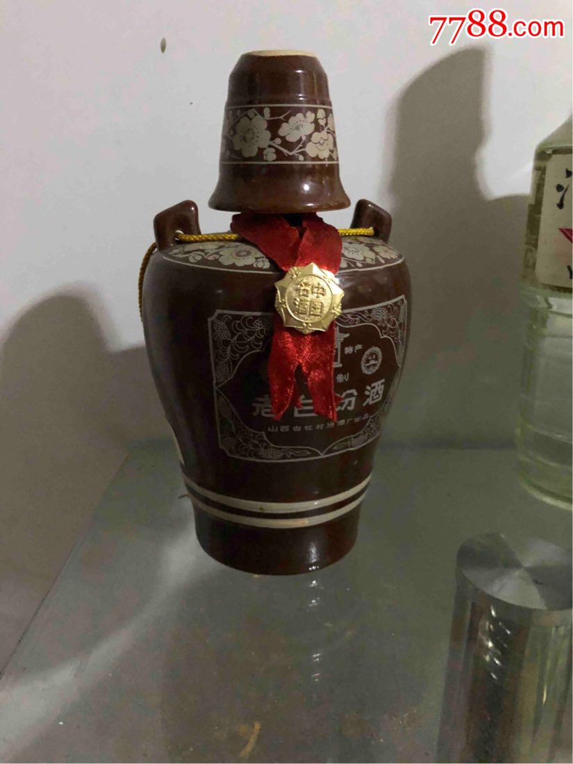 80年代老白汾酒一瓶酒满品好