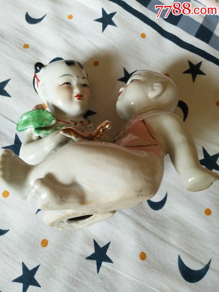 雕塑瓷和合二仙摆件.