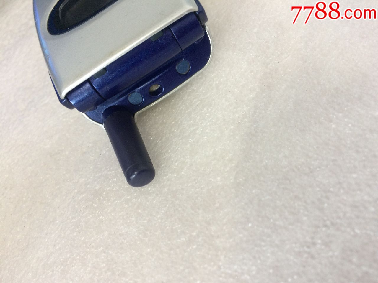 一台经典收藏情怀三星sgh-d108手机