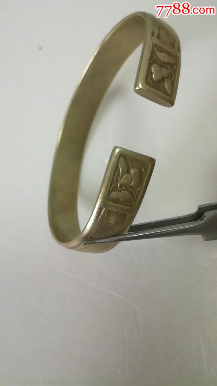 稀少老白铜镯子