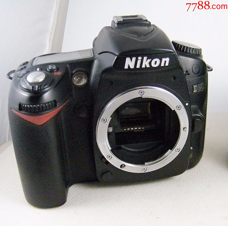 nikon尼康d90数码单反 af-s-18-70ed镜头套机