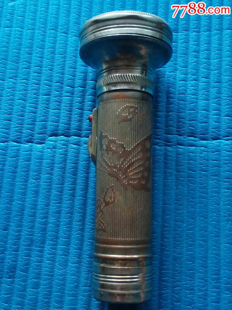 正常使用老式蝴蝶牌儿手电筒一个.