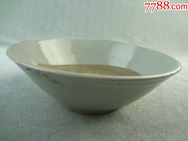 古代白釉青花瓷老碗一只,老陶瓷大碗,纯手绘老瓷器,品相极好