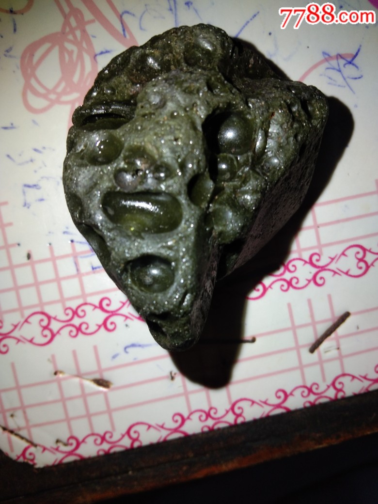 玻璃陨石_陨石【收藏天下精品】_第2张_7788旧家具收藏