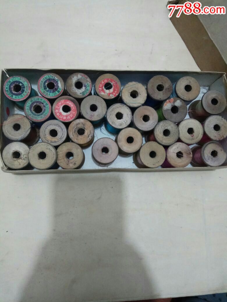 28只丝织原料生活用具缝纫机配件线轴一起出售.