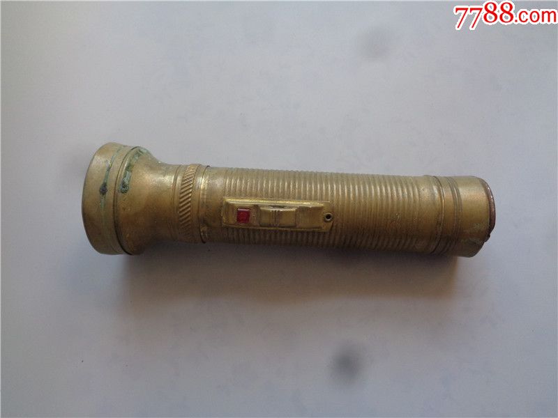 5品99六十年代铜手电筒$608.