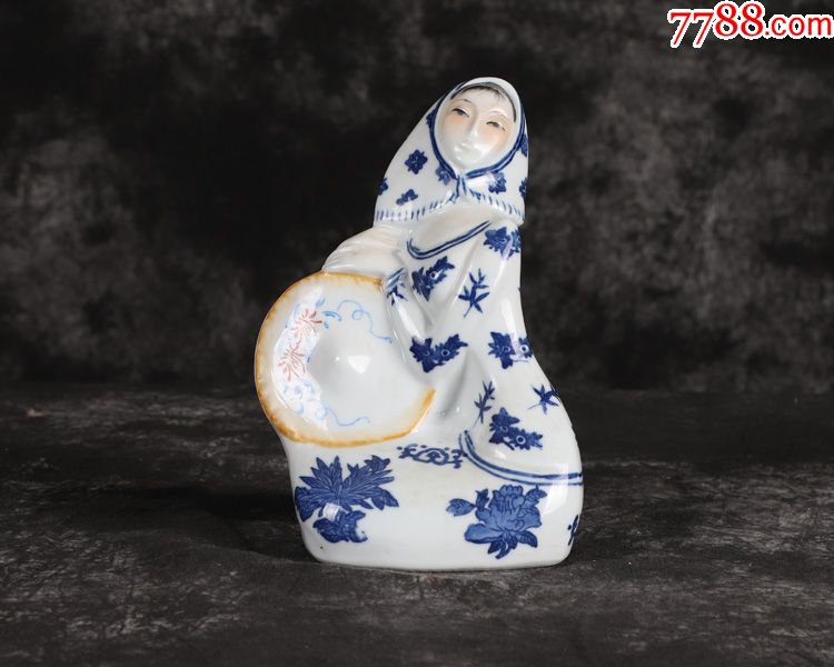 景德镇老厂货瓷器雕塑瓷厂雕塑--农家女