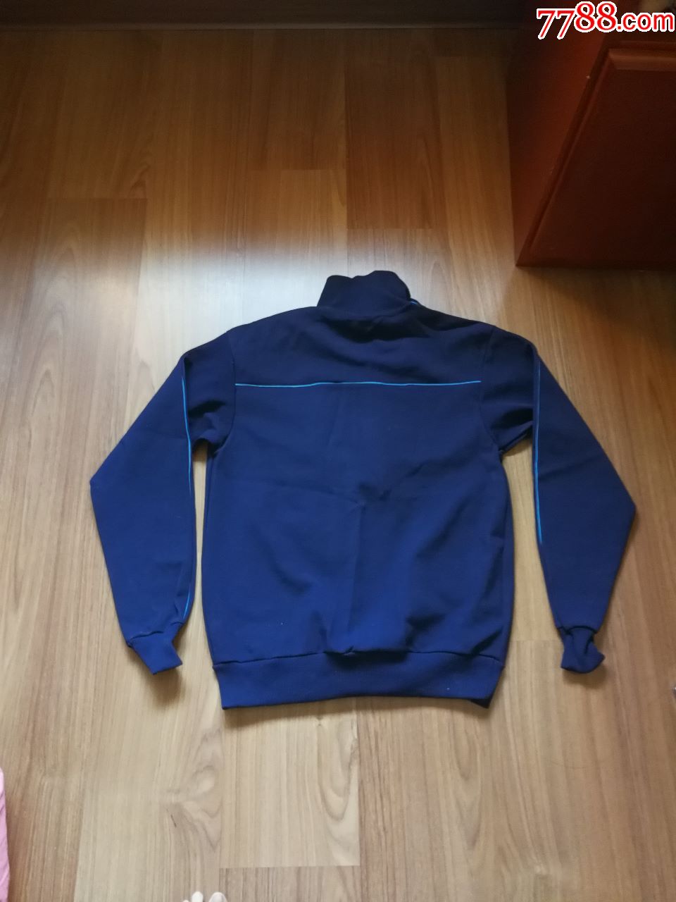 老式梅花牌运动服一套