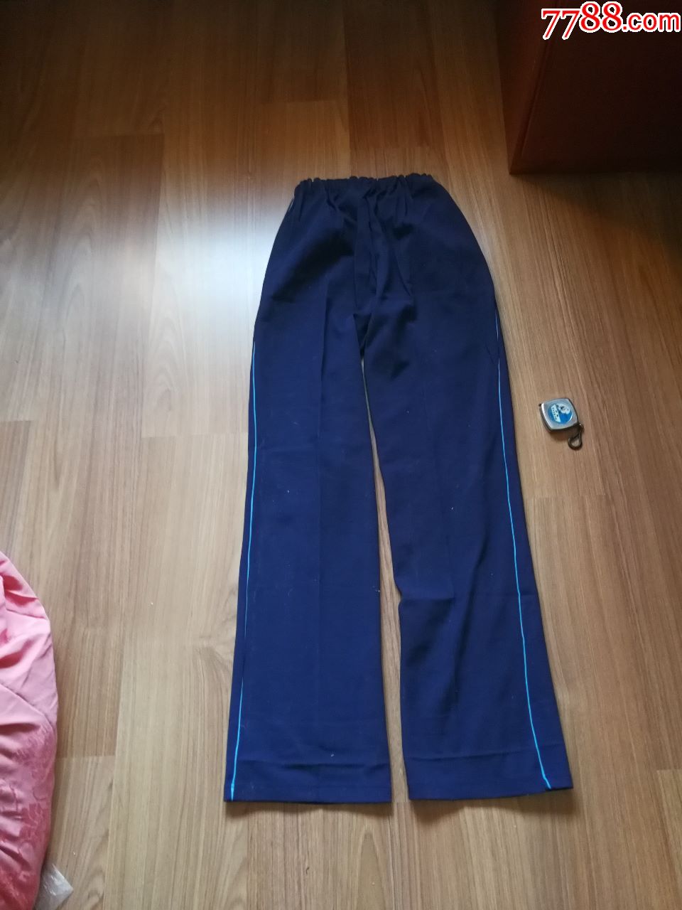 老式梅花牌运动服一套