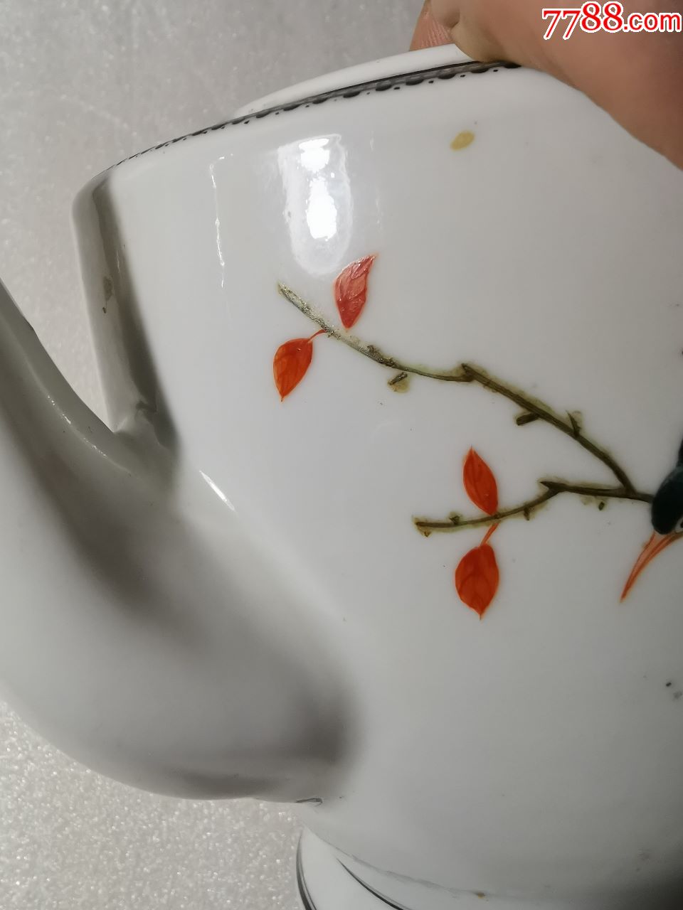 早期景德镇群力彩绘瓷厂老茶壶一把,漂亮.先看简介后再拍!