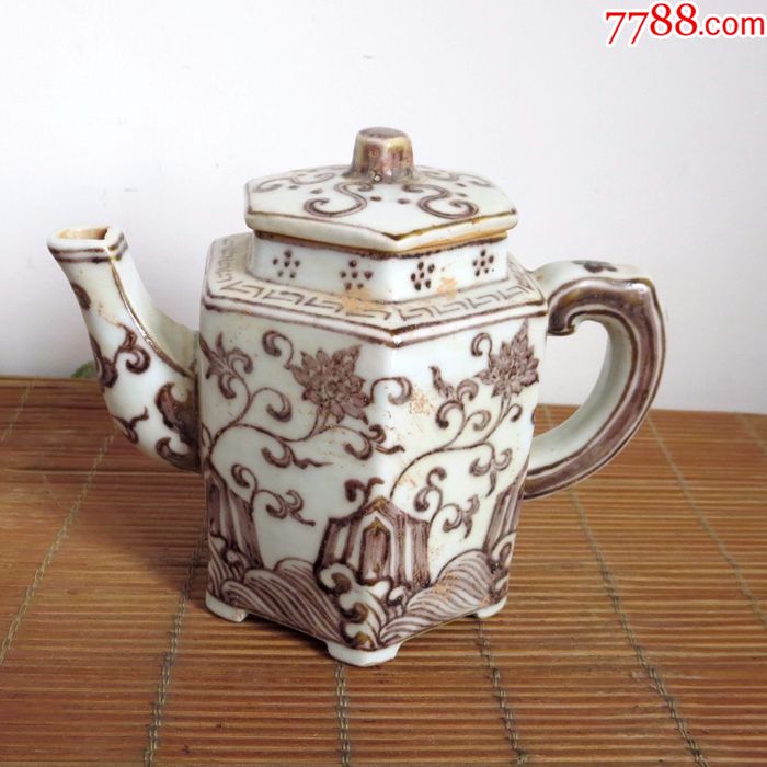 青花釉里红瓷茶壶明代宣德瓷器六方瓷茶壶