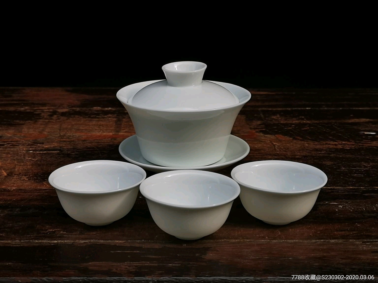 缩小更多"青白瓷/影青瓷"商品$6810品99手绘青花山水盖碗$9910