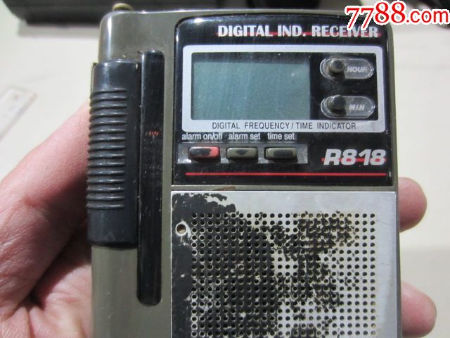 德生r818牌便携小收音机(配件机)
