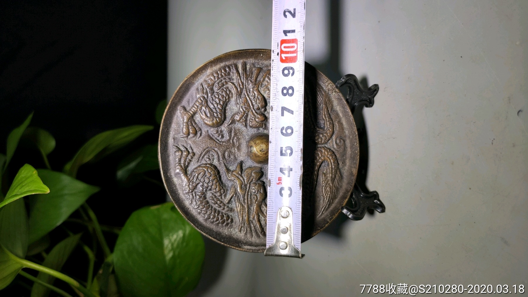 双龙铜镜子