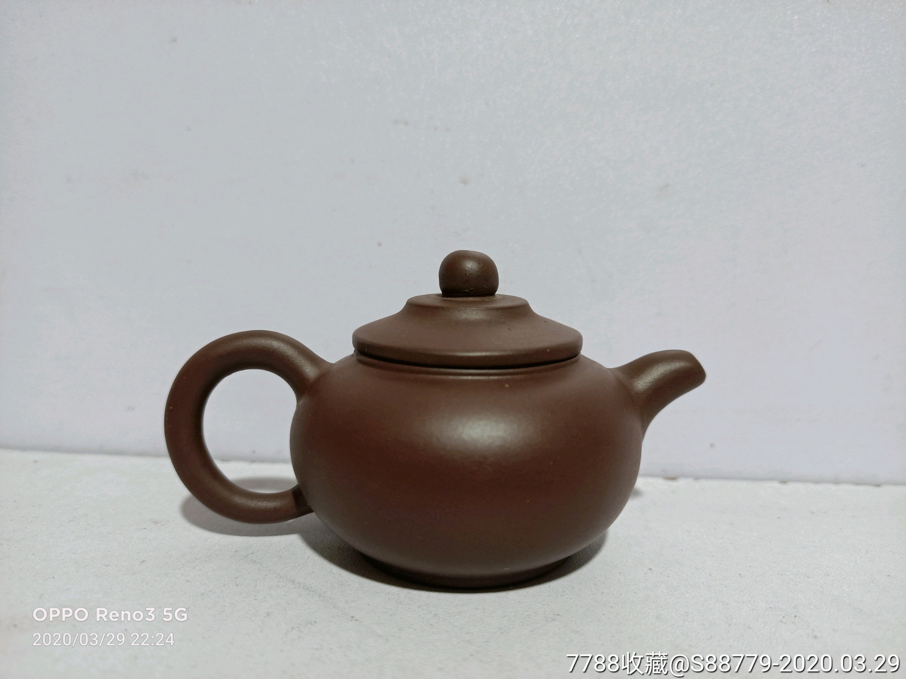 周桂珍制一手抓紫砂壶(好品)