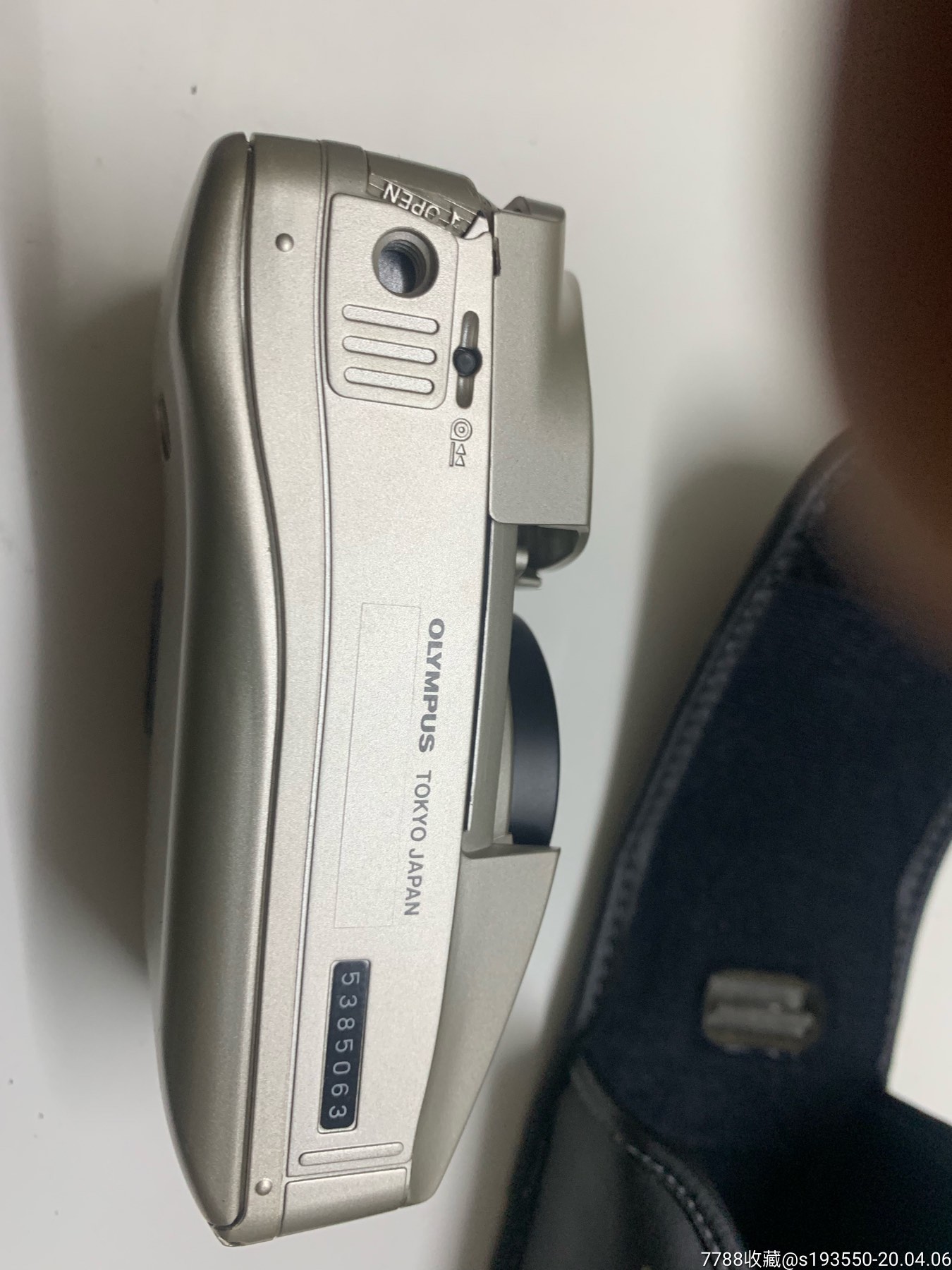 奥林巴斯傻瓜机一个(zoom115)