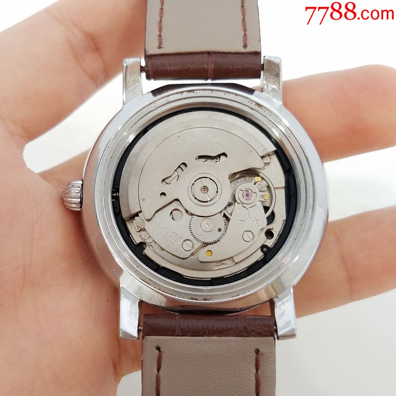 日本精工自动机械男表【7s36机芯】【独特拉丝纹黑盘】【高闪刻度