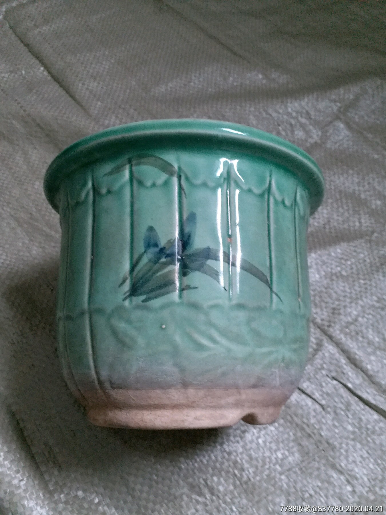 绿釉花盆无磕碰
