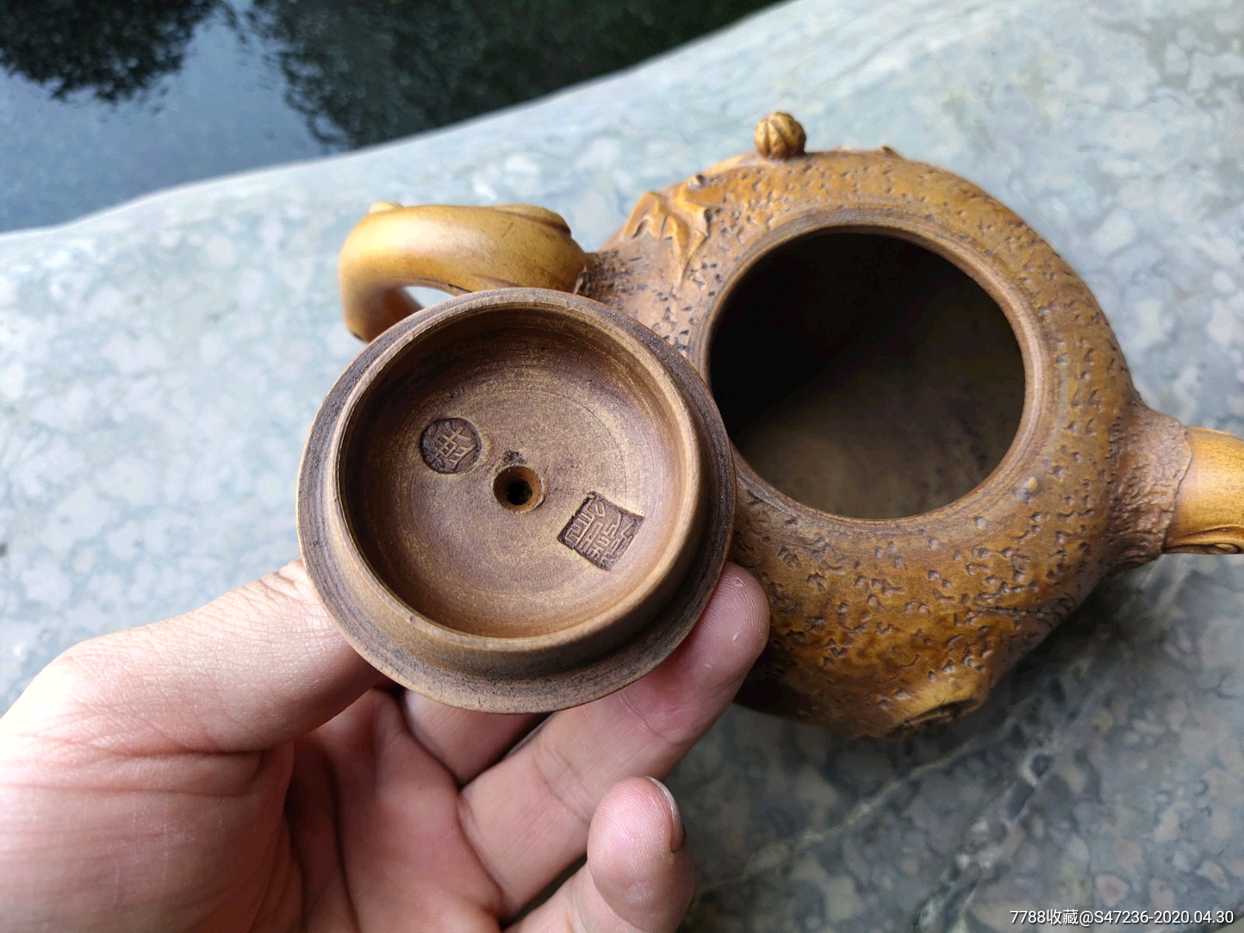 旧货市场少见的黄泥造型紫砂壶