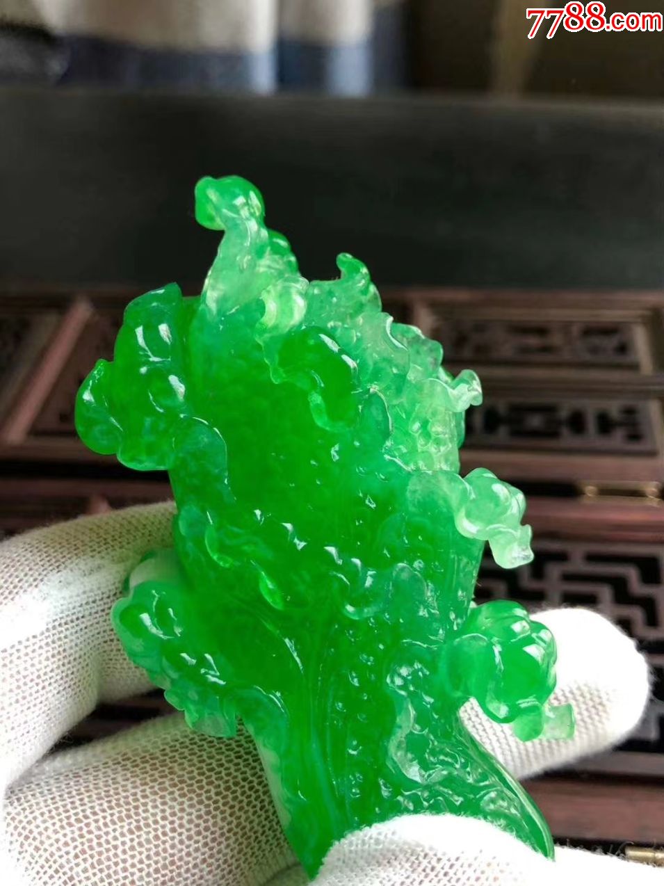 天然翡翠白菜(百财)摆件