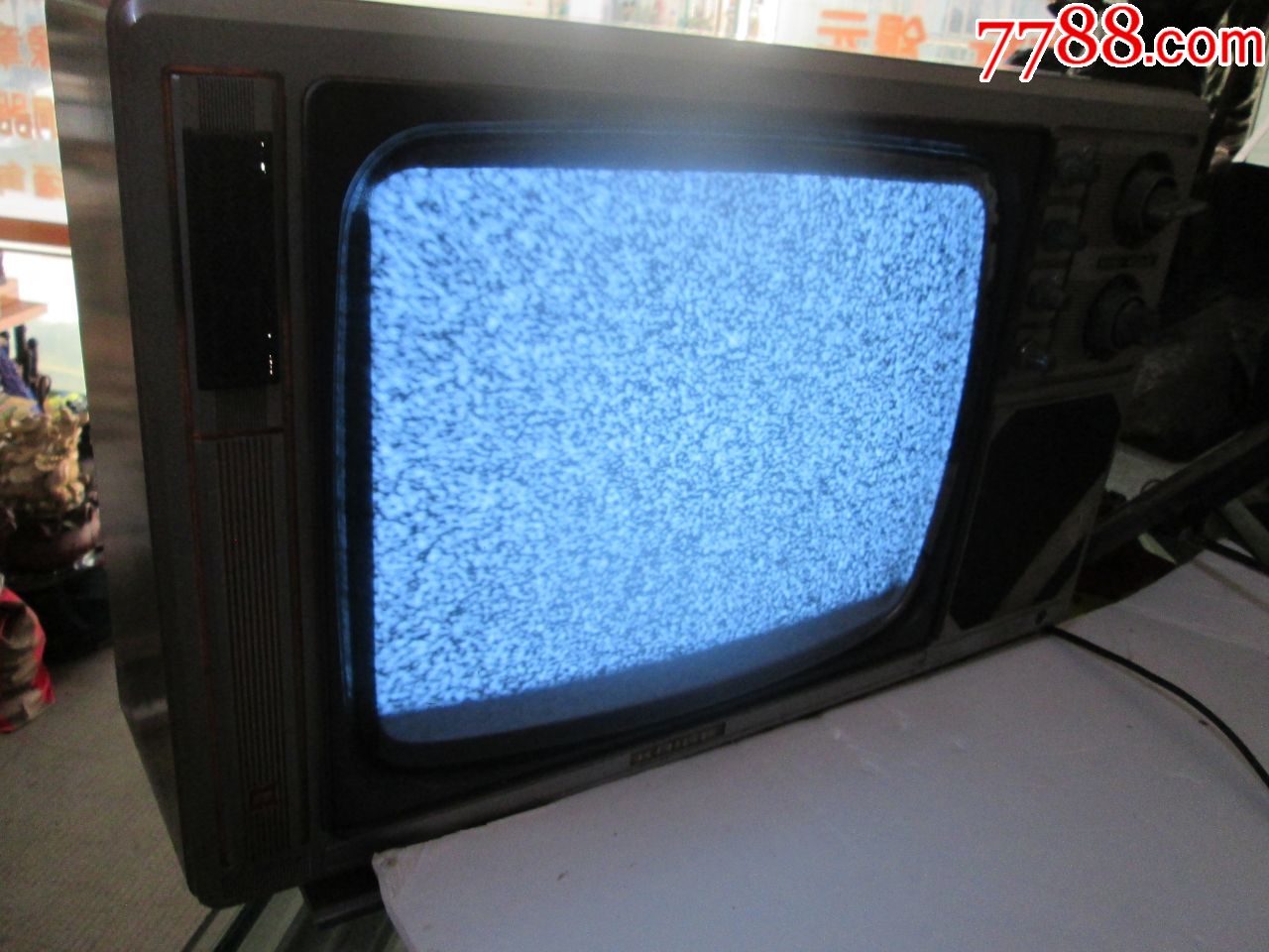 凯歌牌14寸黑白电视