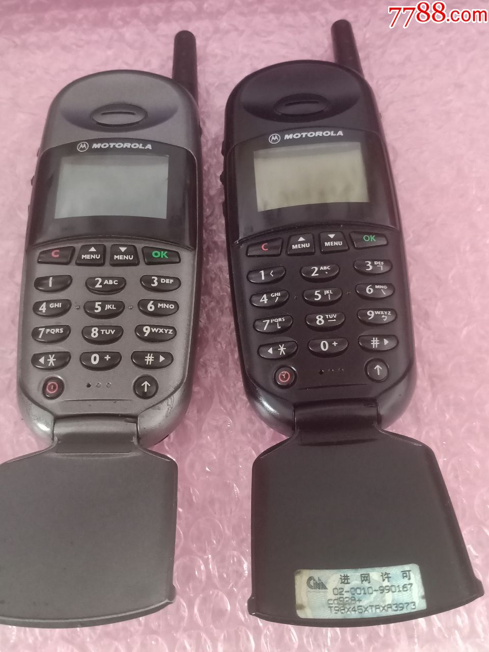 两台经典收藏motorola摩托罗拉cd928 翻盖老式手机