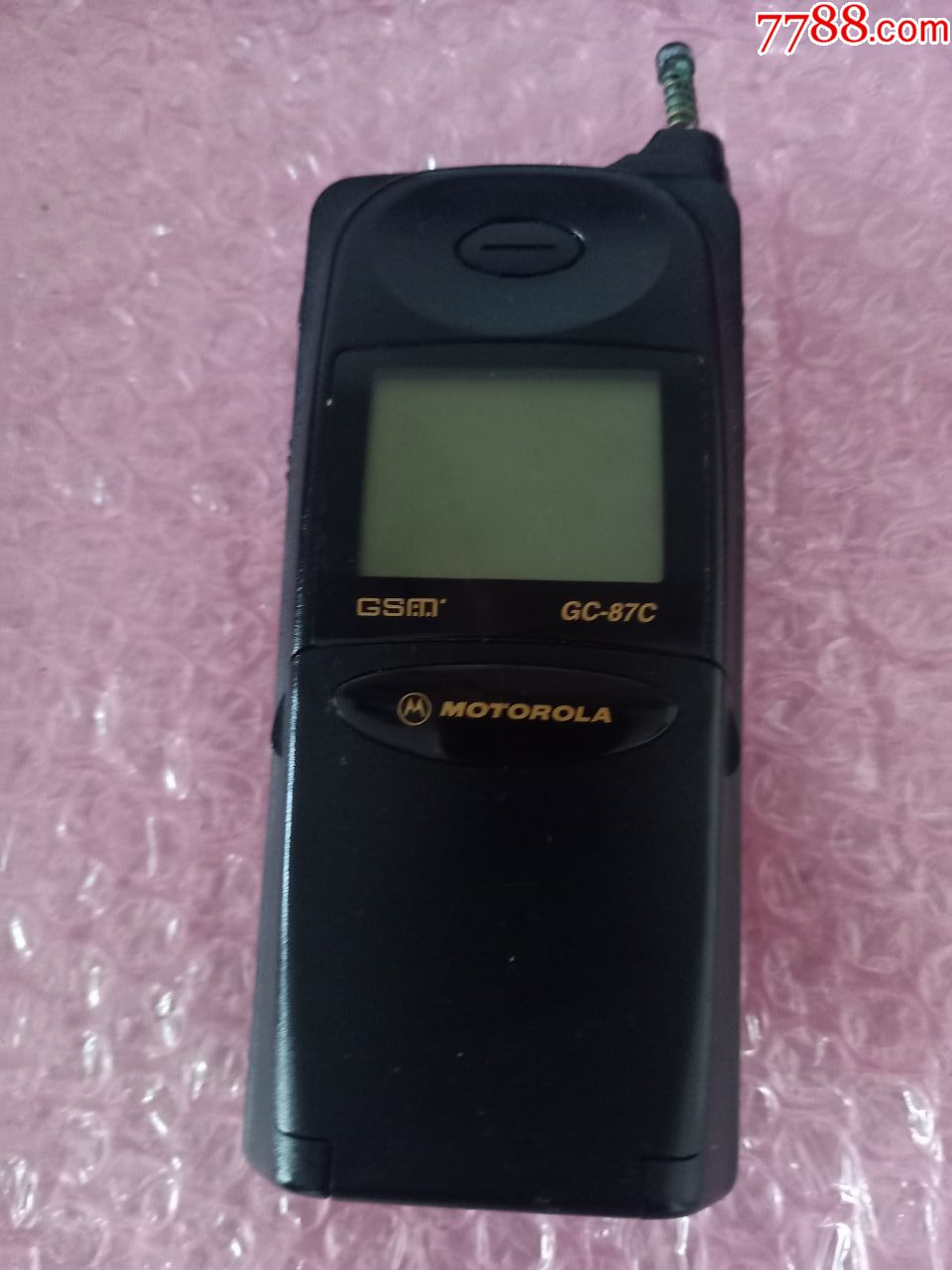 一个经典收藏motorola摩托罗拉gc-87c翻盖老式手机