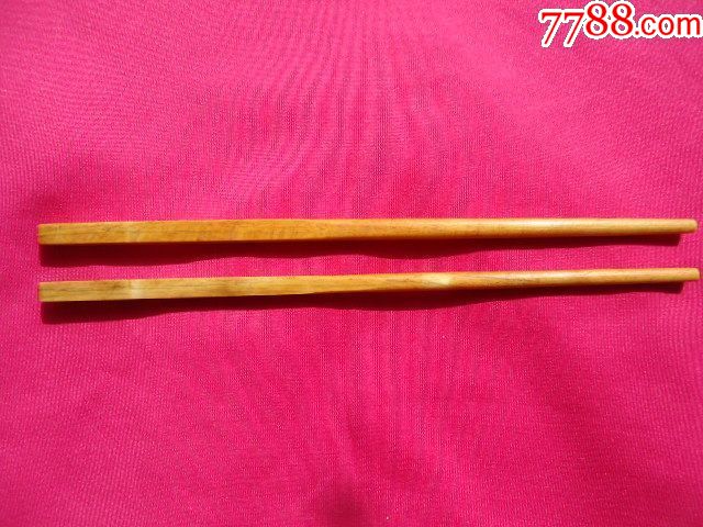 骨头筷子一双