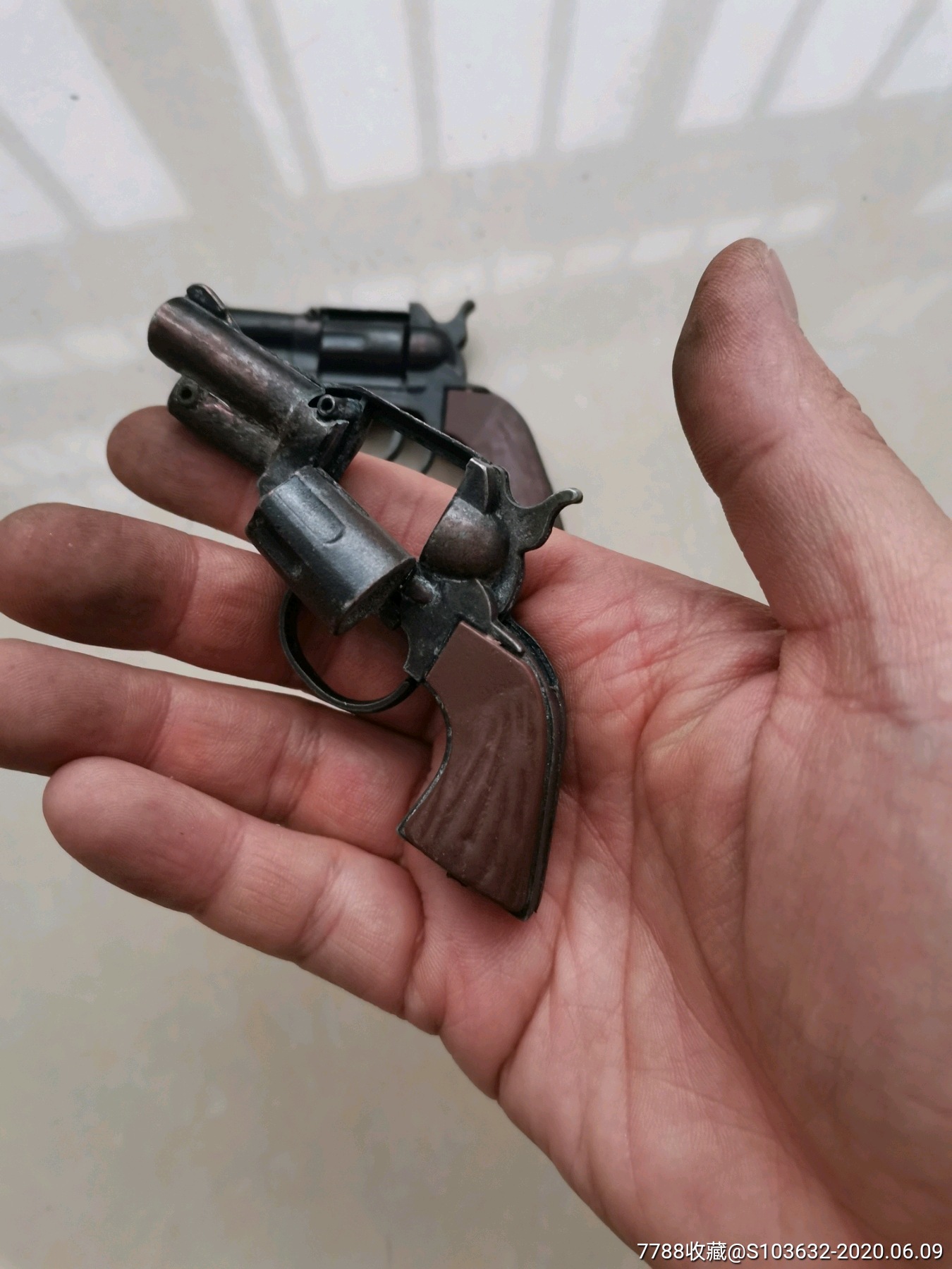 老玩具枪砸炮纸炮枪