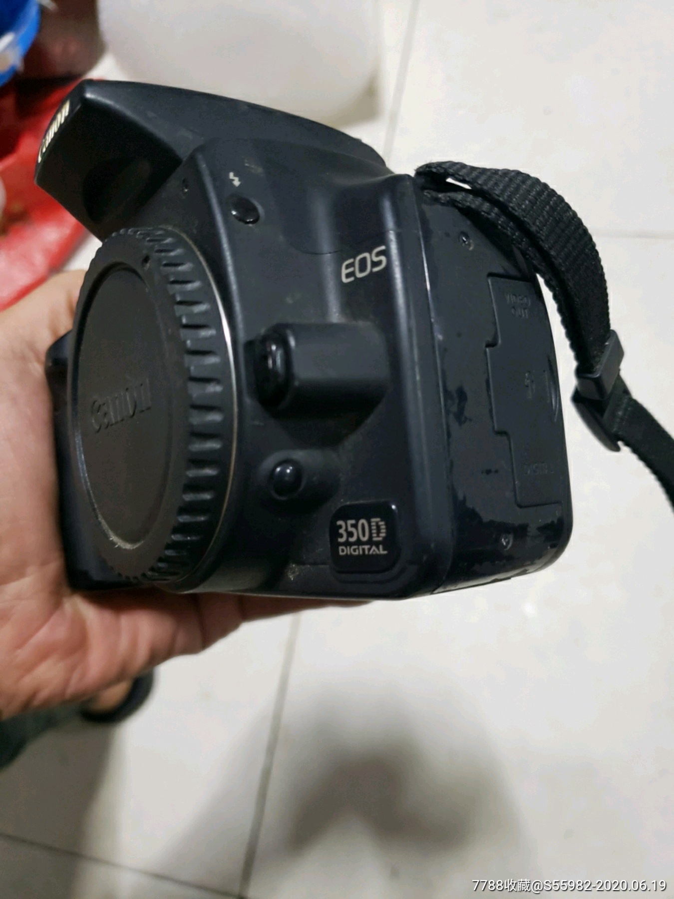 佳能350d,开机可以用,带充电器电池