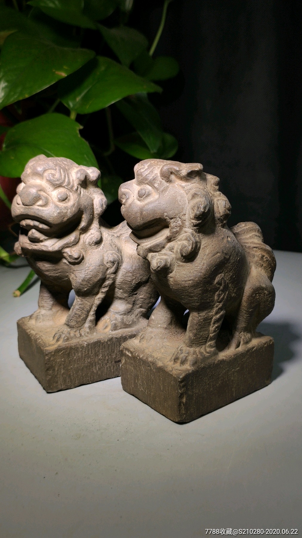 精美石狮子一对