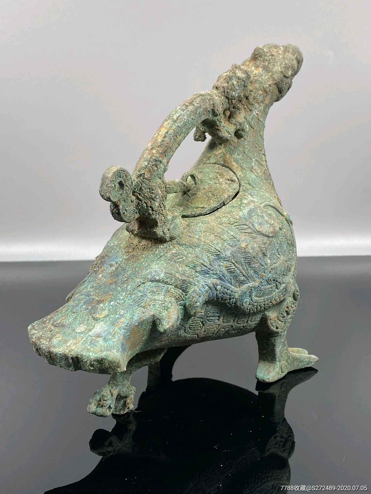 西周青铜器鸟尊