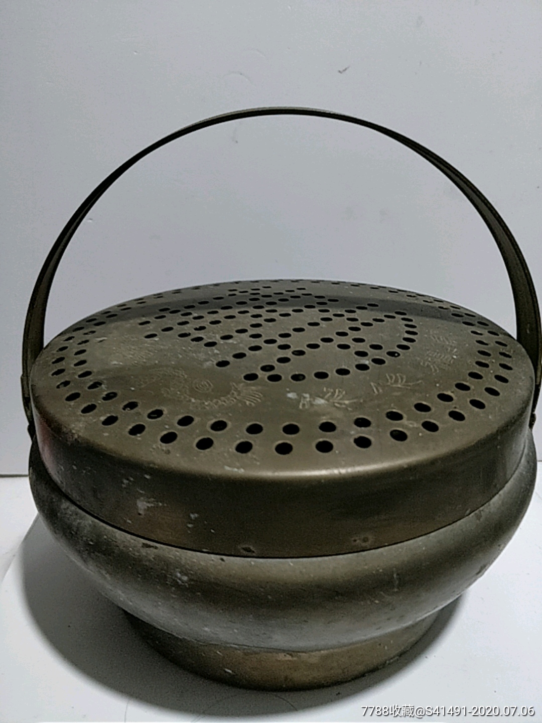 铜暖炉