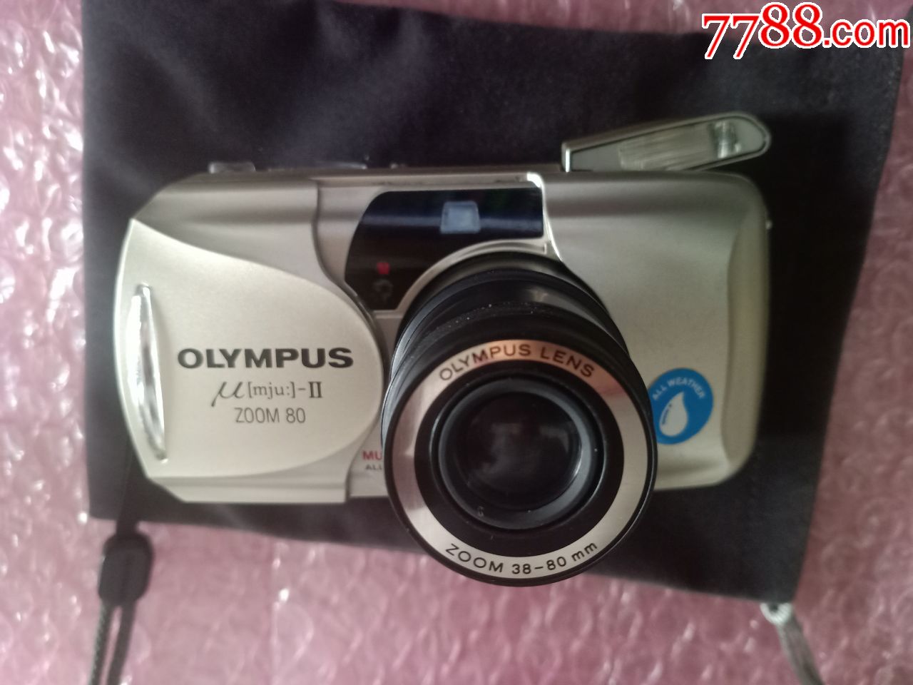 一台奥林巴斯olympus奥林巴斯u-ii,zoom80胶片相机