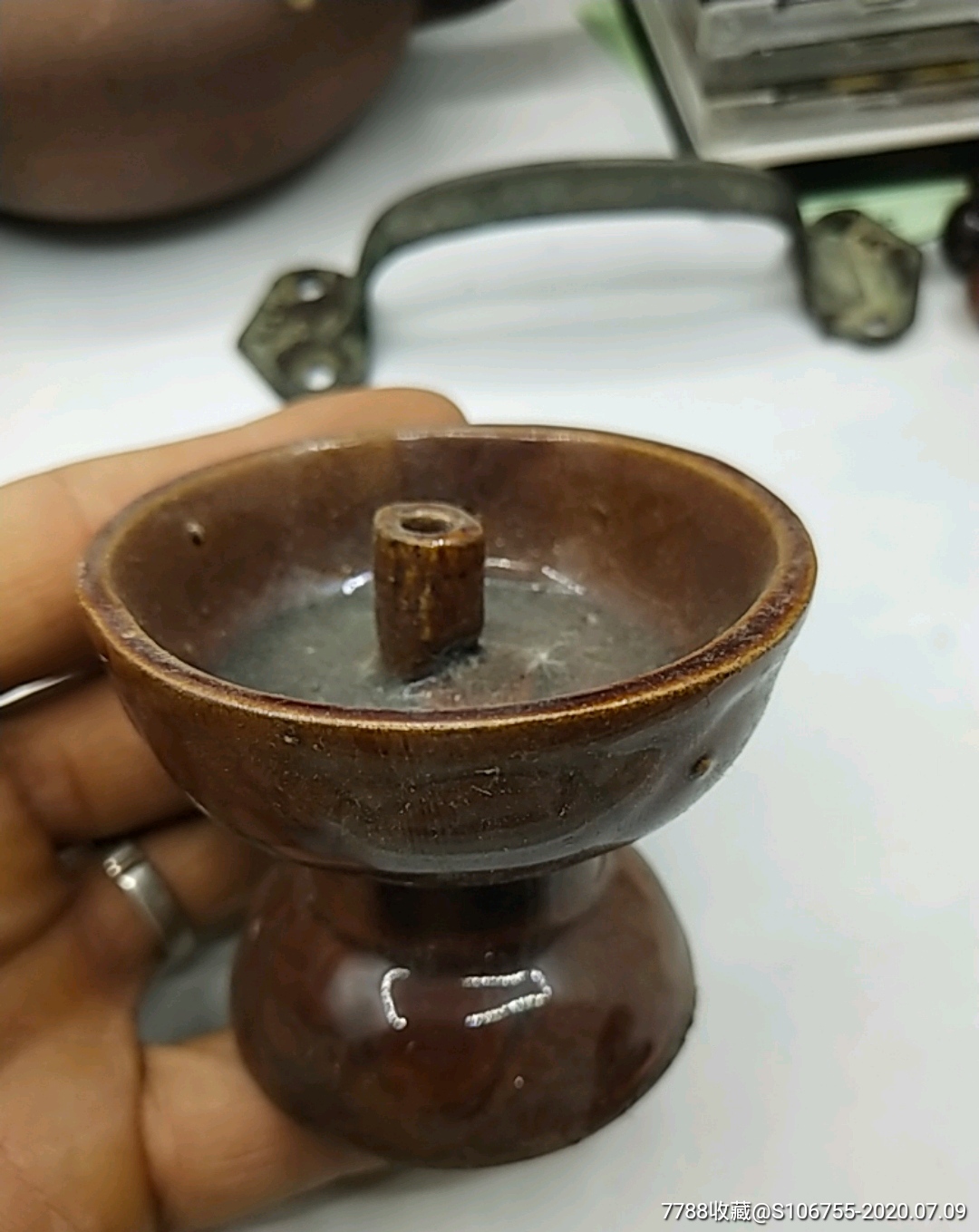 瓷油灯