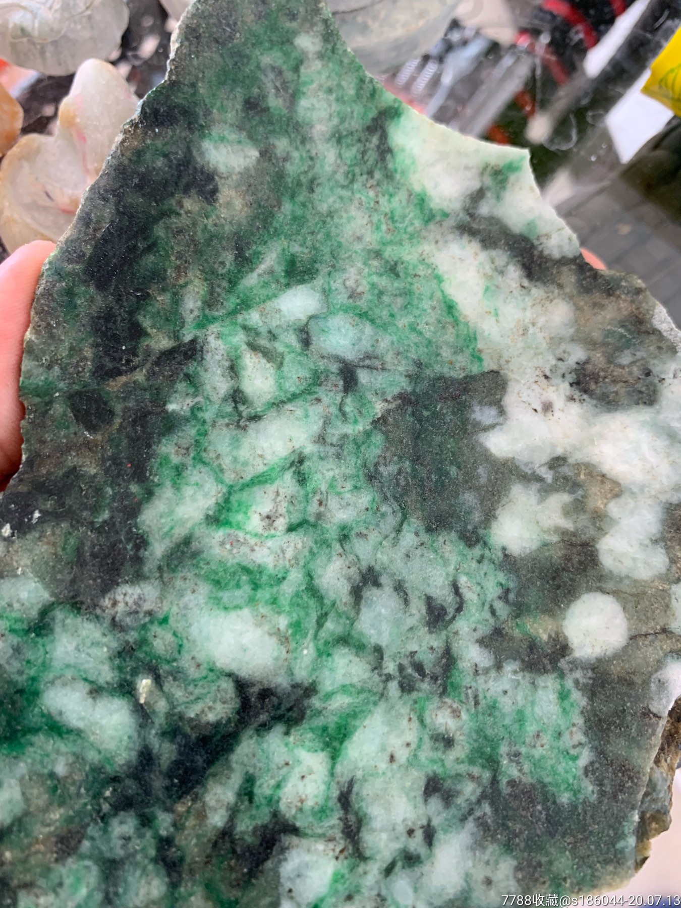 天然翡翠飘绿片料