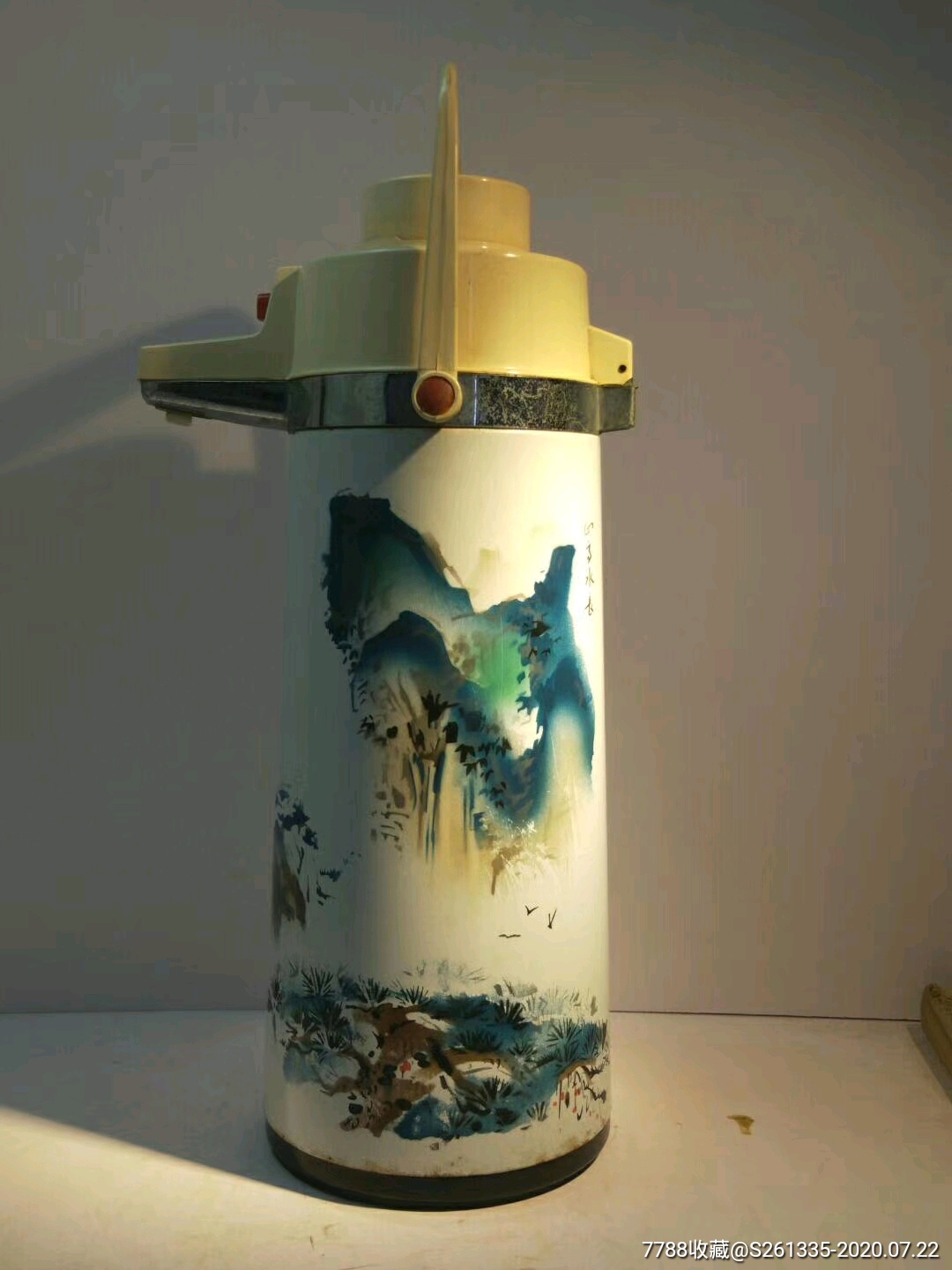 收的搪瓷暖瓶全品包老