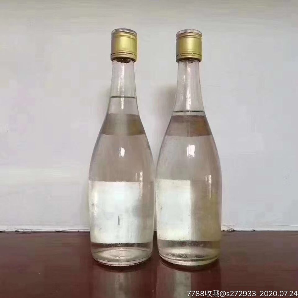 2瓶价,2000年45度秦池,酒线品相如图,陈年老酒收藏